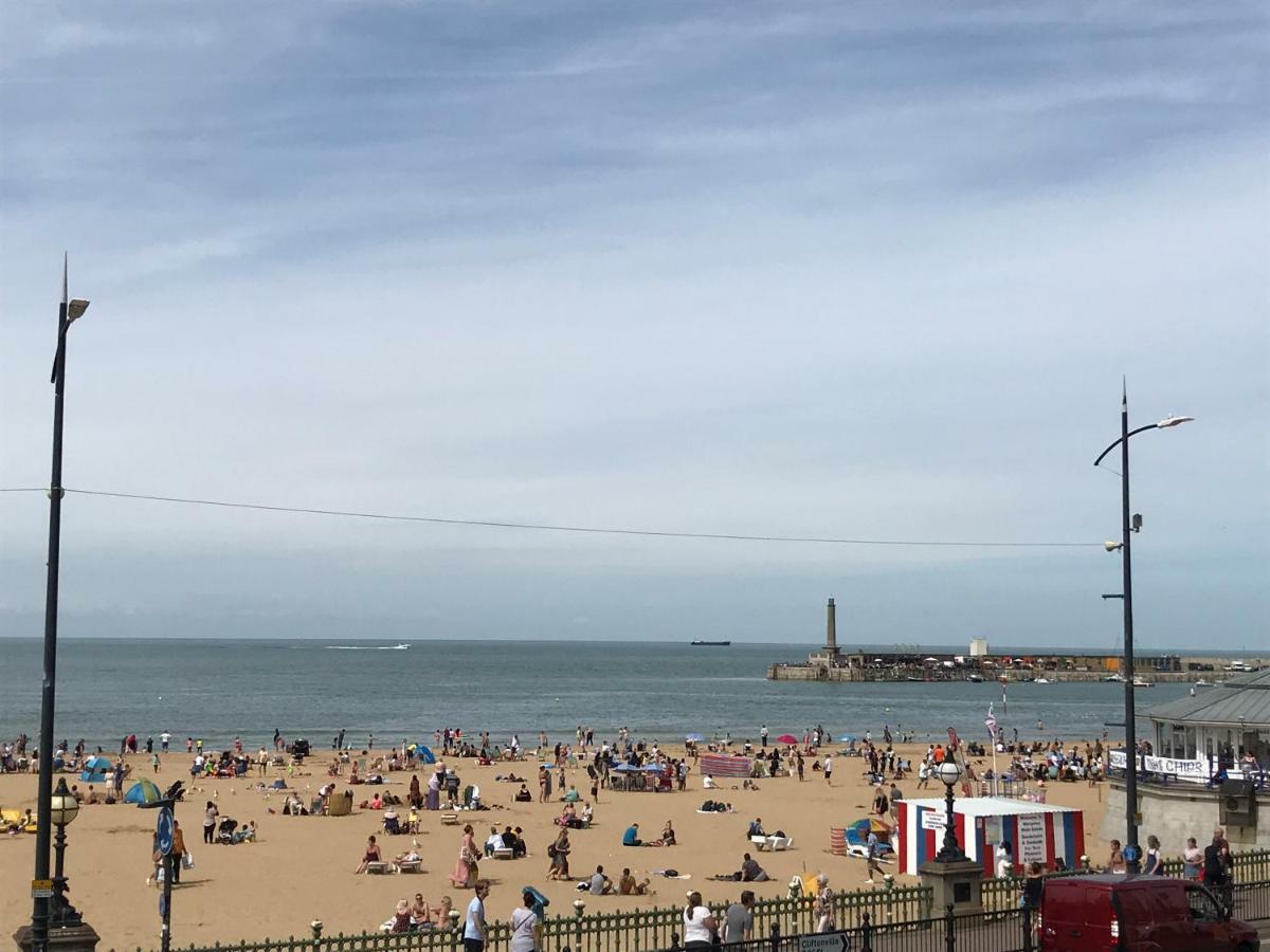 The Dreamland Apartment - Margate Beach - By Goldex Coastal Breaks Exterior photo